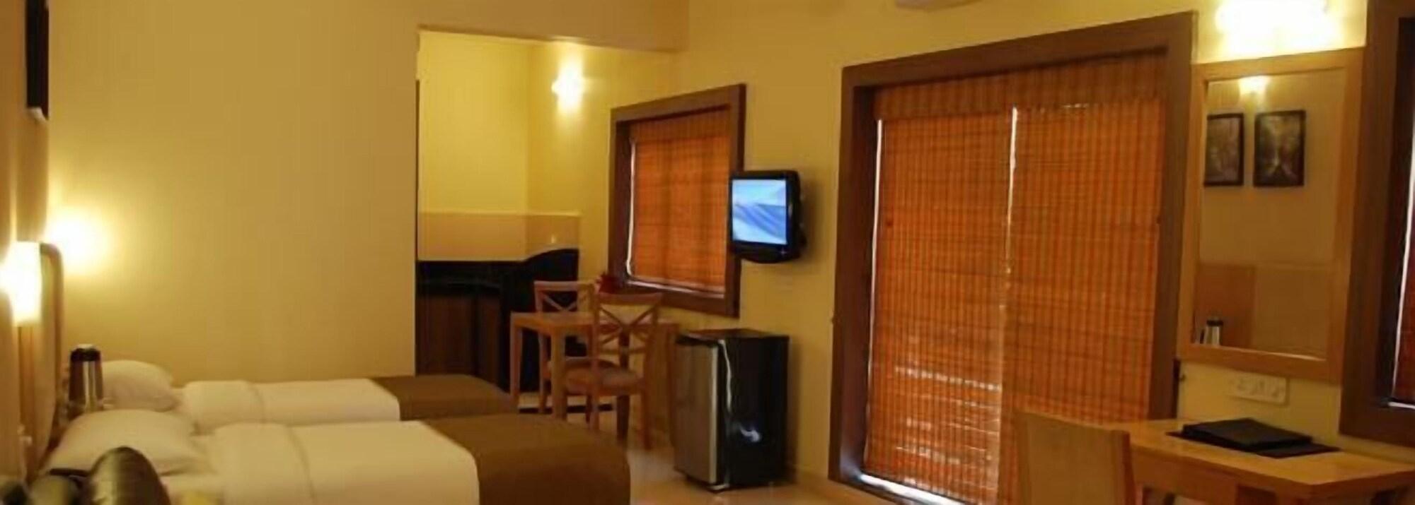 Sandalwood Hotel & Suites Santa Cruz Buitenkant foto